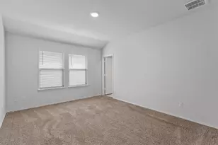 108 Ragnar Dr, Jarrell, TX 76537 - Photo 15