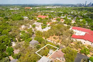 703 Herndon Ln, Austin, TX 78704 - Photo 15