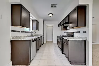 509 Greenway Drive, Pflugerville, TX 78660 - Photo 7
