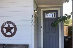 1300 Hausman Dr, Lockhart, TX 78644 - Photo 1