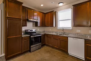 1300 Hausman Dr, Lockhart, TX 78644 - Photo 5