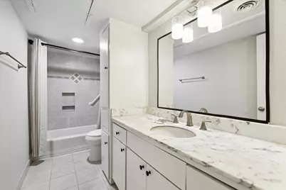 3300 Yorktown Street #13, Houston, TX 77056 - Photo 9