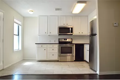502 W 17th Street #B, Austin, TX 78701 - Photo 3