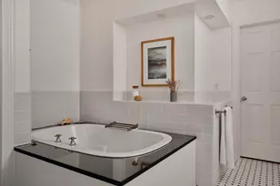 2412 Jarratt Ave, Austin, TX 78703 - Photo 21