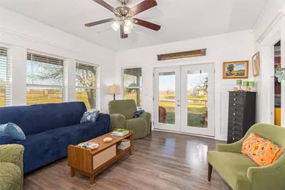 7150 Linne Road, Seguin, TX 78155 - Photo 5