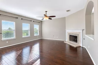 917 Abbeyglen Castle Drive, Pflugerville, TX 78660 - Photo 9