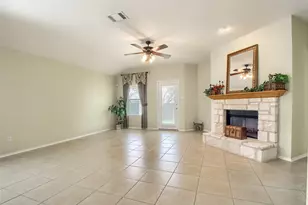 18720 Royal Pointe Dr, Pflugerville, TX 78660 - Photo 11