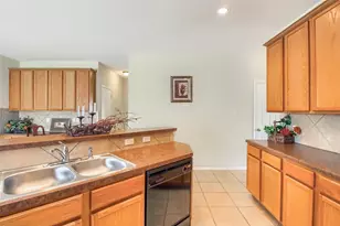 18720 Royal Pointe Dr, Pflugerville, TX 78660 - Photo 9