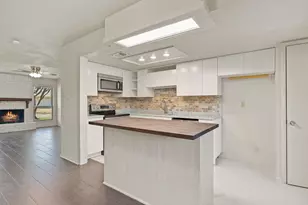 8235 Summer Side Dr, Austin, TX 78759 - Photo 5