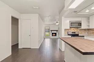 8235 Summer Side Dr, Austin, TX 78759 - Photo 5