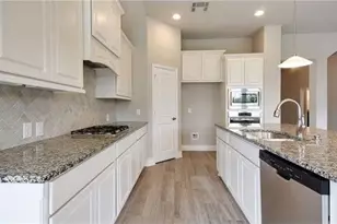 2017 Limestone Lake Dr, Georgetown, TX 78633 - Photo 9