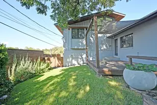 701 Brownlee Cir, Austin, TX 78703 - Photo 27