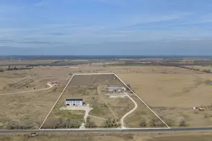 835 E County Road 304, Jarrell, TX 76537 - Photo 1