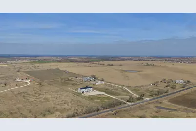 835 E County Road 304, Jarrell, TX 76537 - Photo 27