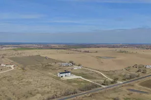 835 E County Road 304, Jarrell, TX 76537 - Photo 27