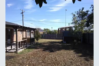 313 Ross Street, Hutto, TX 78634 - Photo 13