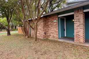 115 Waller, Austin, TX 78702 - Photo 1