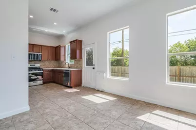 484 Travertine Trail, Buda, TX 78610 - Photo 9