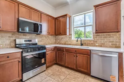 484 Travertine Trail, Buda, TX 78610 - Photo 11
