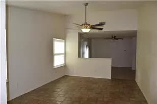 12210 B Dundee Dr, Austin, TX 78759 - Photo 3