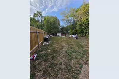 703 Rosewood Street, Lockhart, TX 78644 - Photo 3