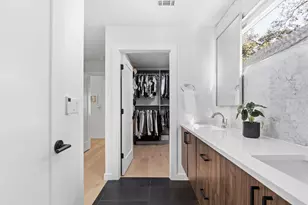 631 Tillery St, Austin, TX 78702 - Photo 29