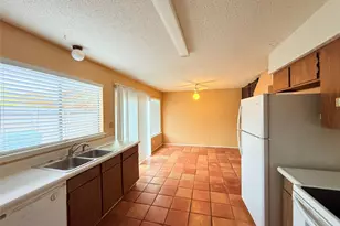 9611 Blue Creek Ln, Austin, TX 78758 - Photo 13