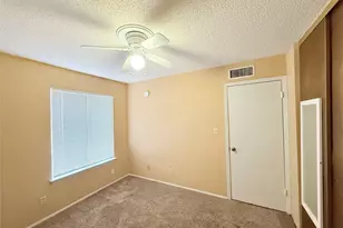 9611 Blue Creek Ln, Austin, TX 78758 - Photo 23