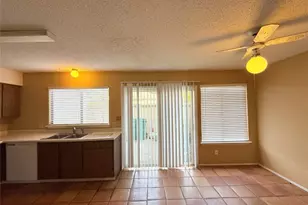 9611 Blue Creek Ln, Austin, TX 78758 - Photo 11