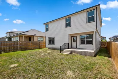448 Perfect World Loop, Jarrell, TX 76537 - Photo 5