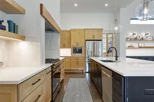 329 Calvary Cv, Dripping Springs, TX 78620 - Photo 5