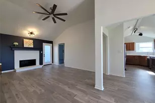 208 Newcastle Dr, Red Rock, TX 78662 - Photo 13