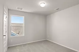 158 Daylily Dr, Elgin, TX 78621 - Photo 25