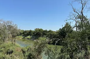 105 Winding River Rd, Kempner, TX 76539 - Photo 1