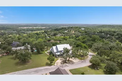 111 Kathleen Avenue, La Grange, TX 78945 - Photo 13