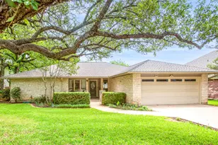 1911 Oakview Dr, Round Rock, TX 78681 - Photo 1