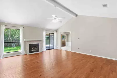 1911 Oakview Drive, Round Rock, TX 78681 - Photo 7