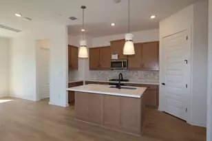 553 Darley Oaks Dr, Dripping Springs, TX 78620 - Photo 3