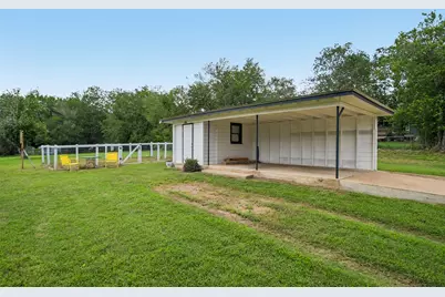 406 Live Oak Street, Smithville, TX 78957 - Photo 31