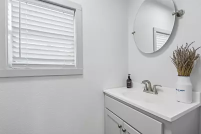 406 Live Oak Street, Smithville, TX 78957 - Photo 19