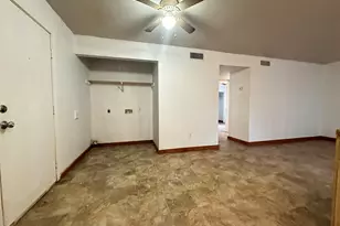 1105 Westwood Ln, Giddings, TX 78942 - Photo 3