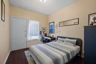 915 W 22nd 1/2 St, Austin, TX 78705 - Photo 13