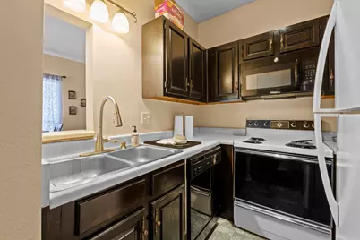 915 W 22nd 1/2 Street #202, Austin, TX 78705 - Photo 7