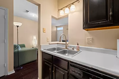 915 W 22nd 1/2 Street #202, Austin, TX 78705 - Photo 9