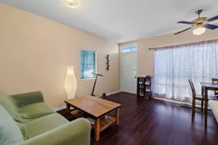 915 W 22nd 1/2 St, Austin, TX 78705 - Photo 1