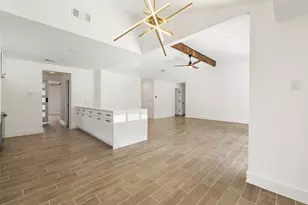 1111 Spearson Ln, Austin, TX 78745 - Photo 7