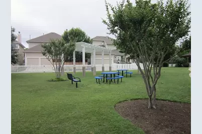 2614 Kinney Oaks Court, Austin, TX 78704 - Photo 29