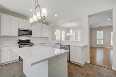 2614 Kinney Oaks Court, Austin, TX 78704 - Photo 15