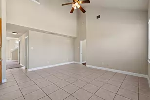 8800 Hazelhurst Dr, Austin, TX 78729 - Photo 11