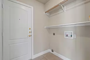 8800 Hazelhurst Dr, Austin, TX 78729 - Photo 23